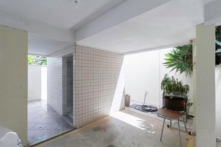 Apartamento à venda com 240m², 3 quartos e 2 vagasEntrada