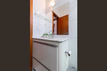 Apartamento à venda com 240m², 3 quartos e 2 vagasBanheiro social 1