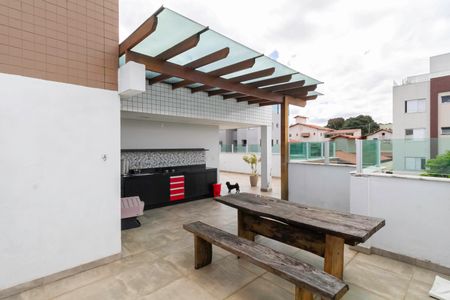 Apartamento à venda com 240m², 3 quartos e 2 vagasCobertura