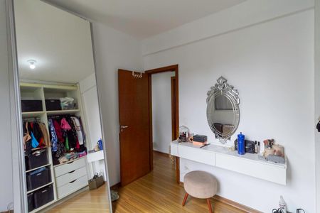 Apartamento à venda com 240m², 3 quartos e 2 vagasQuarto 2