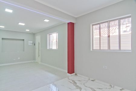 Casa para alugar com 130m², 2 quartos e sem vagaSala