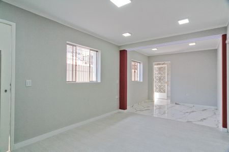 Casa para alugar com 130m², 2 quartos e sem vagaSala