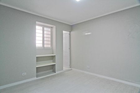 Casa para alugar com 130m², 2 quartos e sem vagaSuíte