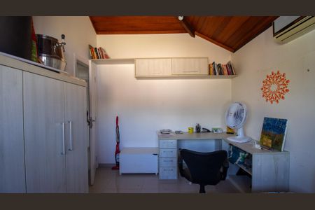 Casa de condomínio à venda com 180m², 4 quartos e 2 vagasQuarto 2