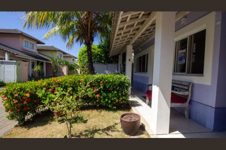 Casa de condomínio à venda com 180m², 4 quartos e 2 vagasFachada da Casa