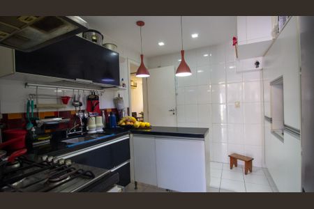 Casa de condomínio à venda com 180m², 4 quartos e 2 vagasCozinha