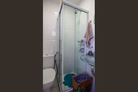 Casa de condomínio à venda com 180m², 4 quartos e 2 vagasBanheiro do Quintal