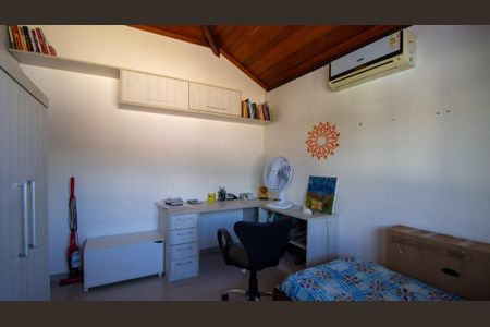 Casa de condomínio à venda com 180m², 4 quartos e 2 vagasQuarto 2