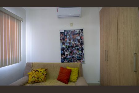 Casa de condomínio à venda com 180m², 4 quartos e 2 vagasQuarto 3