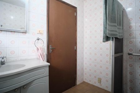 Casa à venda com 250m², 3 quartos e 2 vagasBanheiro