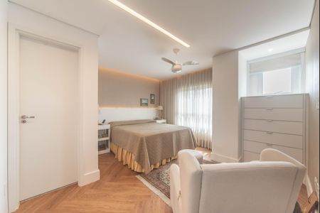 Apartamento à venda com 132m², 2 quartos e 3 vagasSuíte 2