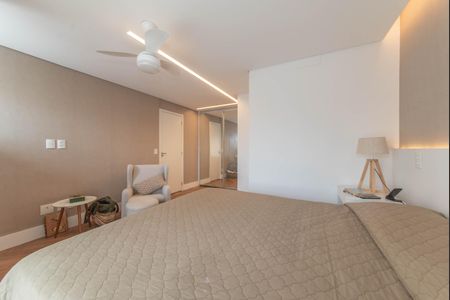 Apartamento à venda com 132m², 2 quartos e 3 vagasSuíte 2