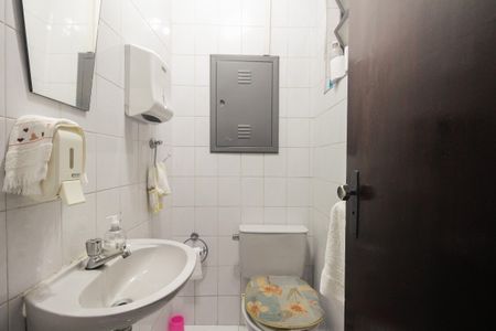 Casa à venda com 111m², 3 quartos e 2 vagasLavabo 
