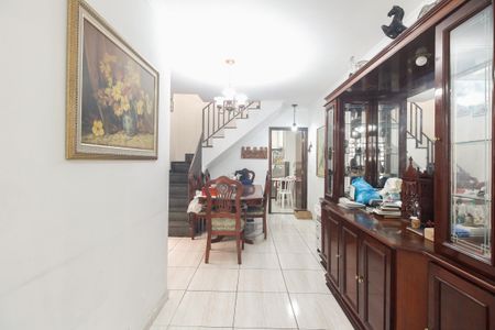 Casa à venda com 111m², 3 quartos e 2 vagasSala 