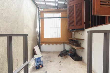 Casa à venda com 111m², 3 quartos e 2 vagasÁrea de Serviço - Terraço 