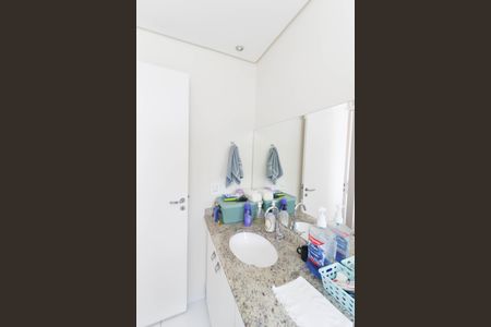 Apartamento à venda com 119m², 3 quartos e 2 vagas Apartamento à venda com 119m², 3 quartos e 2 vagasBanheiro da Suíte