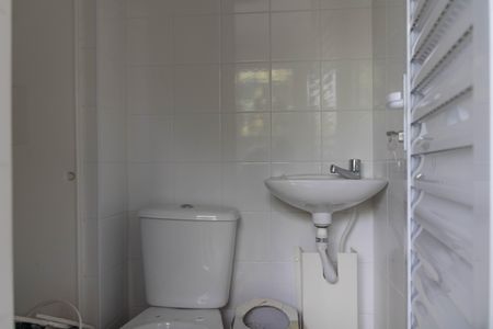 Apartamento para alugar com 75m², 3 quartos e 2 vagasBanheiro de serviço