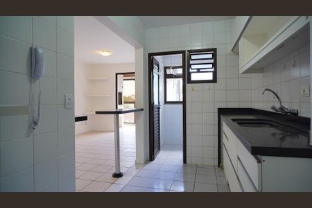 Apartamento para alugar com 79m², 2 quartos e 1 vaga Apartamento para alugar com 79m², 2 quartos e 1 vagaCozinha