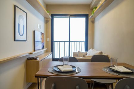 Apartamento à venda com 34m², 2 quartos e 1 vaga Apartamento à venda com 34m², 2 quartos e 1 vagaSala