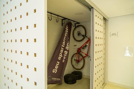 Apartamento à venda com 34m², 2 quartos e 1 vaga Apartamento à venda com 34m², 2 quartos e 1 vagaÁrea Comum - Bicicletário