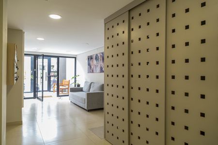 Apartamento à venda com 34m², 2 quartos e 1 vaga Apartamento à venda com 34m², 2 quartos e 1 vagaÁrea Comum