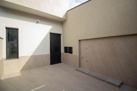 Casa de condomínio para alugar com 30m², 1 quarto e 1 vaga Casa de condomínio para alugar com 30m², 1 quarto e 1 vagaGaragem