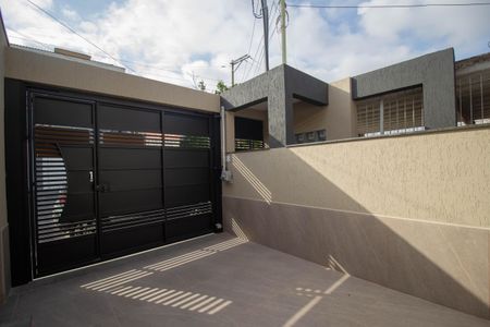 Casa de condomínio para alugar com 30m², 1 quarto e 1 vaga Casa de condomínio para alugar com 30m², 1 quarto e 1 vagaGaragem