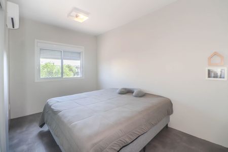 Casa à venda com 356m², 4 quartos e 3 vagas Casa à venda com 356m², 4 quartos e 3 vagasSuíte