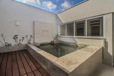 Casa à venda com 356m², 4 quartos e 3 vagas Casa à venda com 356m², 4 quartos e 3 vagasÁrea comum