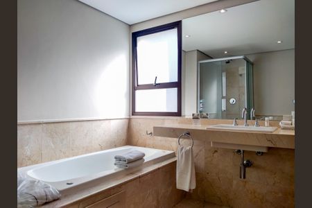 Apartamento à venda com 62m², 1 quarto e 1 vaga Apartamento à venda com 62m², 1 quarto e 1 vagaBanheiro da Suíte