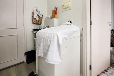 Apartamento à venda com 28m², 1 quarto e sem vaga Apartamento à venda com 28m², 1 quarto e sem vagaCozinha e Área de Serviço