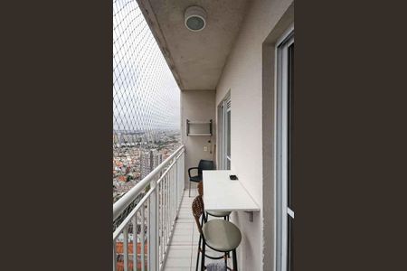 Apartamento à venda com 28m², 1 quarto e sem vaga Apartamento à venda com 28m², 1 quarto e sem vagaVaranda