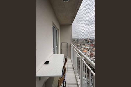 Apartamento à venda com 28m², 1 quarto e sem vaga Apartamento à venda com 28m², 1 quarto e sem vagaVaranda