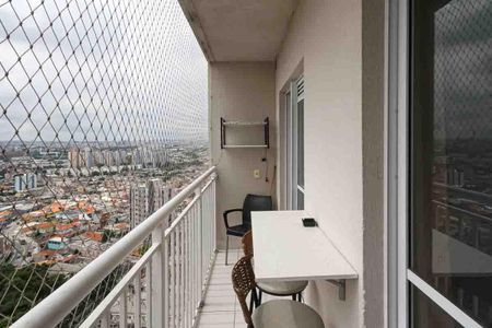 Apartamento à venda com 28m², 1 quarto e sem vaga Apartamento à venda com 28m², 1 quarto e sem vagaVaranda