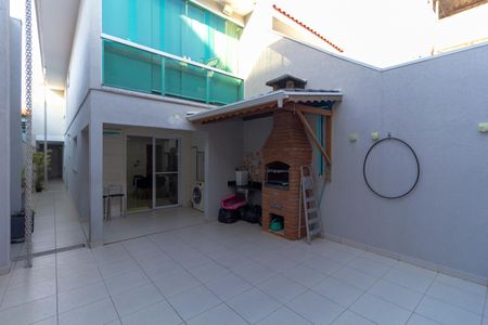 Casa para alugar com 250m², 3 quartos e 4 vagas Casa para alugar com 250m², 3 quartos e 4 vagasEspaço Gourmet