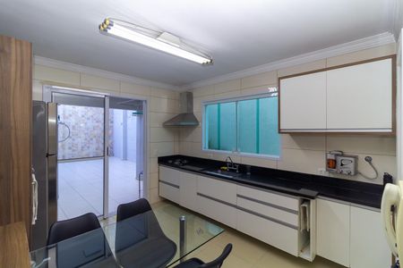 Casa para alugar com 250m², 3 quartos e 4 vagas Casa para alugar com 250m², 3 quartos e 4 vagasCozinha