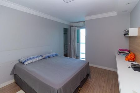 Casa para alugar com 250m², 3 quartos e 4 vagas Casa para alugar com 250m², 3 quartos e 4 vagas Suíte