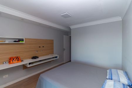 Casa para alugar com 250m², 3 quartos e 4 vagas Casa para alugar com 250m², 3 quartos e 4 vagas Suíte