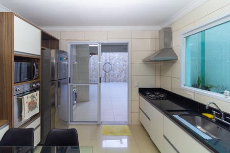 Casa para alugar com 250m², 3 quartos e 4 vagas Casa para alugar com 250m², 3 quartos e 4 vagasCozinha