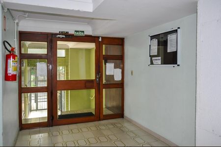 Apartamento para alugar com 63m², 2 quartos e 1 vaga Apartamento para alugar com 63m², 2 quartos e 1 vagaHall do predio