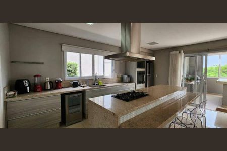 Casa à venda com 275m², 3 quartos e 4 vagas