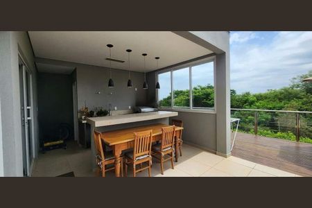 Casa à venda com 275m², 3 quartos e 4 vagas