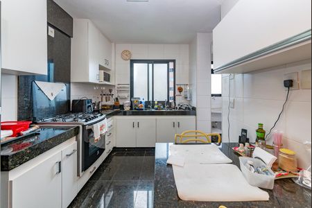 Apartamento à venda com 103m², 3 quartos e 2 vagasCozinha