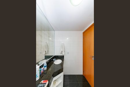 Apartamento à venda com 103m², 3 quartos e 2 vagasBanheiro Social