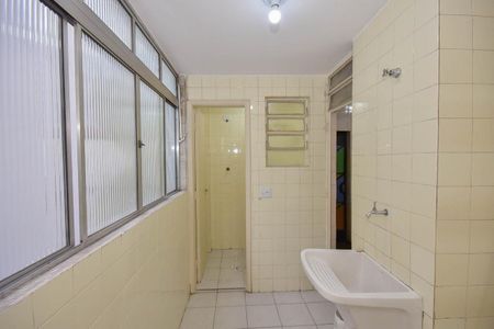 Apartamento à venda com 90m², 2 quartos e sem vaga Apartamento à venda com 90m², 2 quartos e sem vagaLavanderia