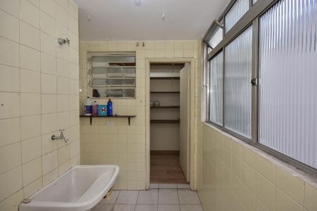 Apartamento à venda com 90m², 2 quartos e sem vaga Apartamento à venda com 90m², 2 quartos e sem vagaLavanderia