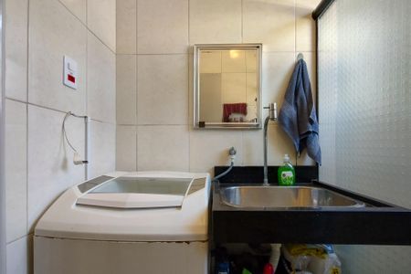 Apartamento para alugar com 54m², 2 quartos e 1 vagaBanheiro