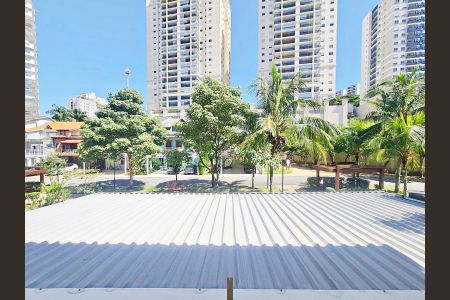 Casa à venda com 585m², 4 quartos e 4 vagasVista da Suíte 1 e Suíte 2