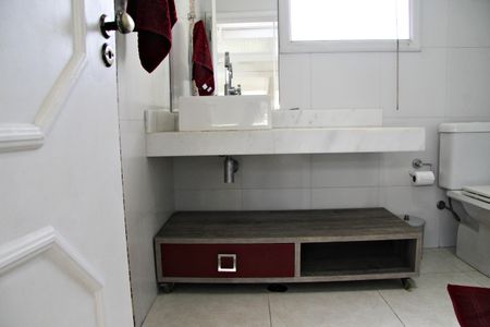 Casa à venda com 585m², 4 quartos e 4 vagasLavabo 2