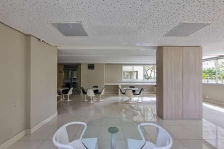 Apartamento à venda com 105m², 3 quartos e 3 vagas Apartamento à venda com 105m², 3 quartos e 3 vagasÁrea comum - Salão de festas